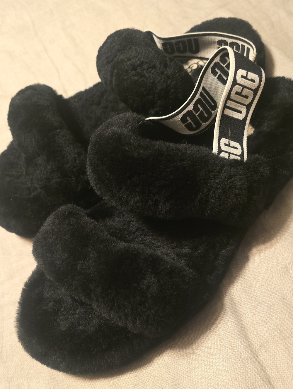 UGG Black Fluff Strap Slide Sandals